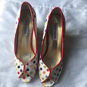 Woman’s Shoes